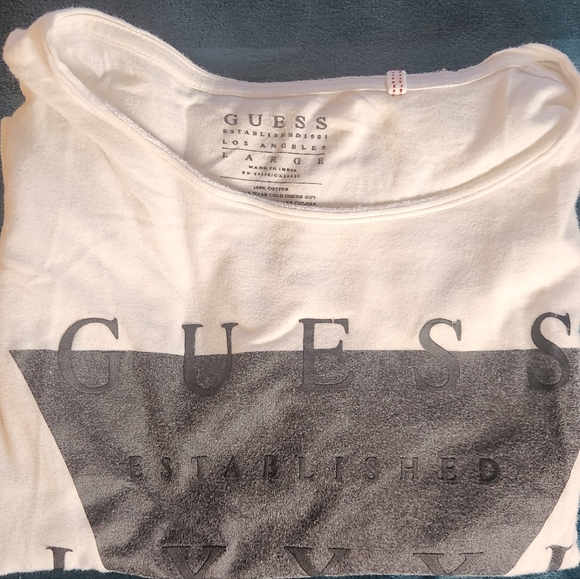 Guess by Marciano T-shirt - Picture 2 of 6